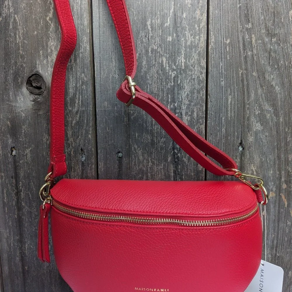 Italian Leather Fanny Pack with 2 Straps | Red Crossbody Waist Bag Real Leather - Picture 10 of 11